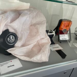 Schaukasten Airbag